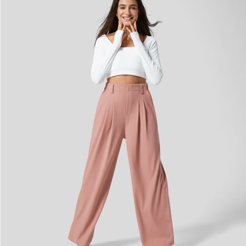 05H2.- High Waisted Plicated Side Pocket Wide Leg Waffle Work Pants.